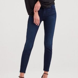7 for all mankind Slim Illusion Luxe The Skinny 28
